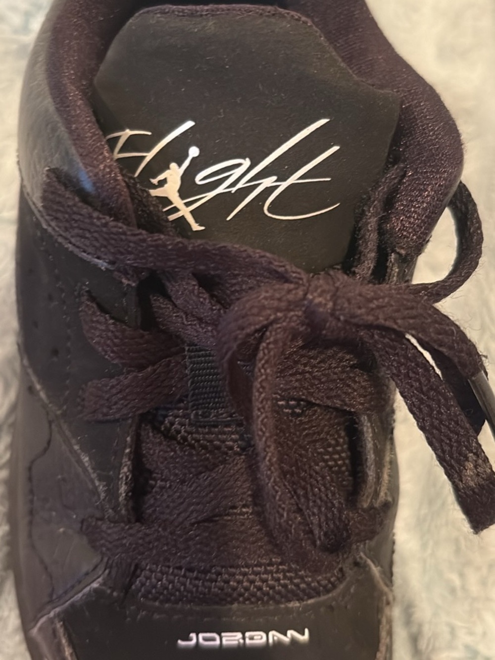 Jordan Black Low-Top Sneakers, for very young children or just small feet - Picture 5 of 10